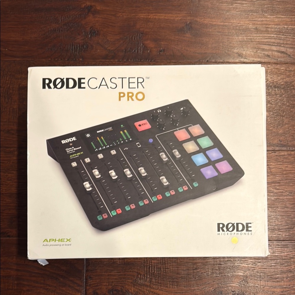 RØDECaster Pro Audio Mixer